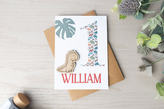 Celebrate a 1st birthday with our Personalized Card featuring a charming wooden charm. Perfect for a unique and heartfelt gesture.